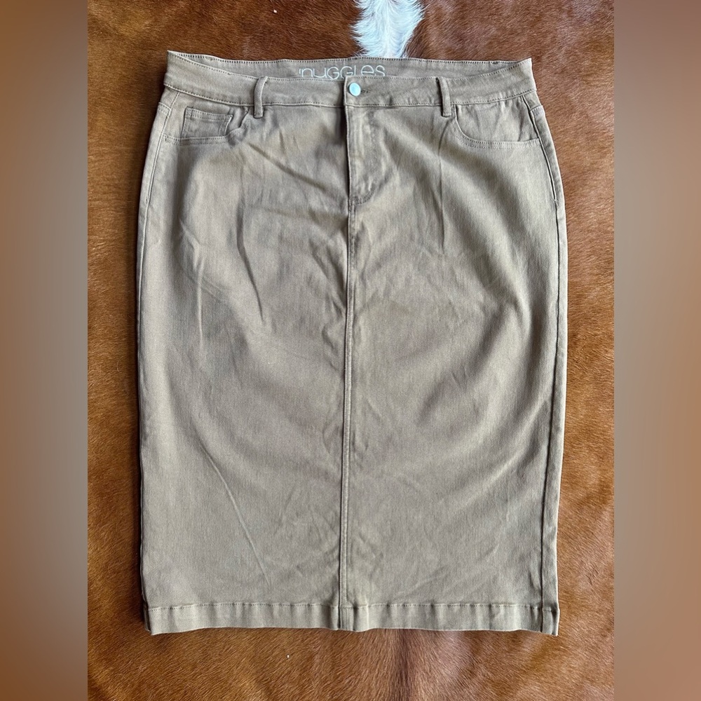 Nuggles denim xxl 31” length NEVER WORN